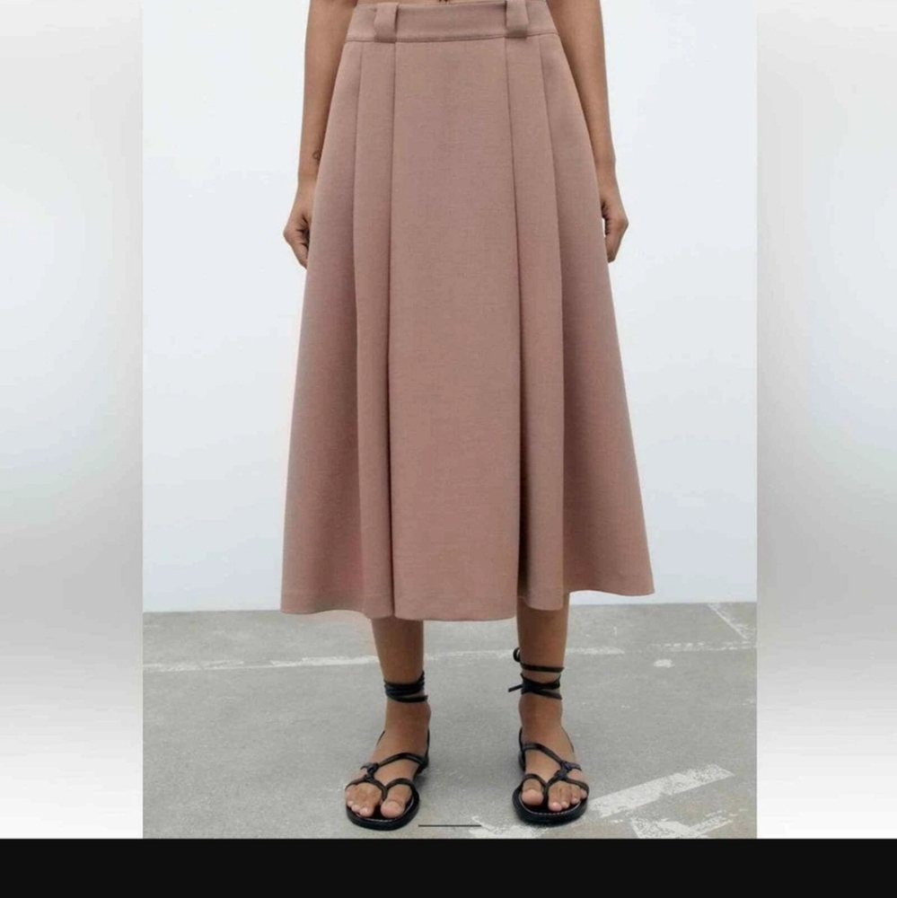 Zara Skirt in Soft Pink